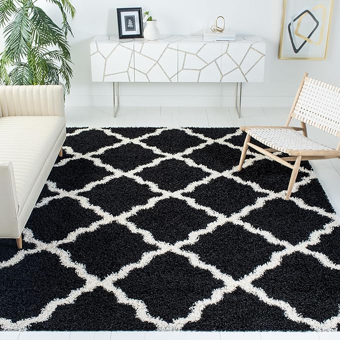 SAFAVIEH Dallas Shag Collection Area Rug - 6' x 9', Black & Ivory, Trellis Design, Non-Shedding & Easy Care, 1.5-inch Thick Ideal for High Traffic Areas in Living Room, Bedroom (SGD257Z)