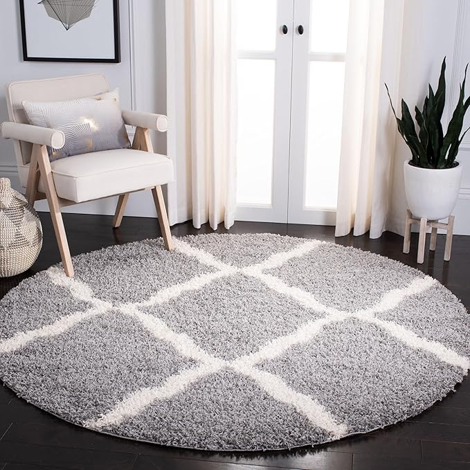 SAFAVIEH Dallas Shag Collection Area Rug - 8' Round, Grey & Ivory, Trellis Design, Non-Shedding & Easy Care, 1.5-inch Thick Ideal for High Traffic Areas in Living Room, Bedroom (SGD257G)