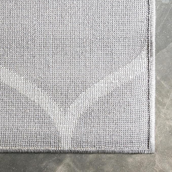 Rugs.com Lattice Frieze Collection Rug – 7' x 10' Light Gray Medium Rug Perfect for Living Rooms, Large Dining Rooms, Open Floorplans