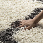 SAFAVIEH Dallas Shag Collection Area Rug - 5'1" x 7'6", Ivory & Dark Grey, Trellis Design, Non-Shedding & Easy Care, 1.5-inch Thick Ideal for High Traffic Areas in Living Room, Bedroom (SGD257H)