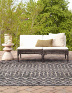 Unique Loom Outdoor Trellis Collection Area Rug - Tribal Trellis (7' 10" Square, Charcoal Gray/ Natural)