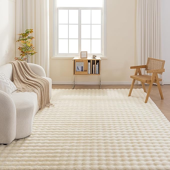 Amazon Basics Indoor Area Rug, 3D Bubble Washable Home Decor Carpet for Living Room, Bedroom, 4' W × 6' L, Beige