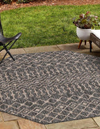 Unique Loom Outdoor Trellis Collection Area Rug - Tribal Trellis (5' 3" Octagon, Charcoal Gray/ Natural)