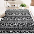 SAFAVIEH Area Rug 4x6 - Tulum Collection - Black & Ivory, Moroccan Boho Tribal Design, Non-Shedding & Easy to Clean, Ideal for Living Room, Bedroom, Dining Space (TUL272Z)