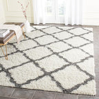 SAFAVIEH Dallas Shag Collection Area Rug - 6' Square, Ivory & Dark Grey, Trellis Design, Non-Shedding & Easy Care, 1.5-inch Thick Ideal for High Traffic Areas in Living Room, Bedroom (SGD257H)