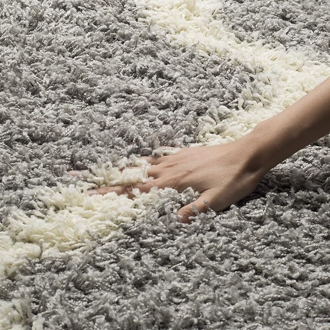 SAFAVIEH Dallas Shag Collection Runner Rug - 2'3" x 18', Grey & Ivory, Trellis Design, Non-Shedding & Easy Care, 1.5-inch Thick Ideal for High Traffic Areas in Living Room, Bedroom (SGD257G)