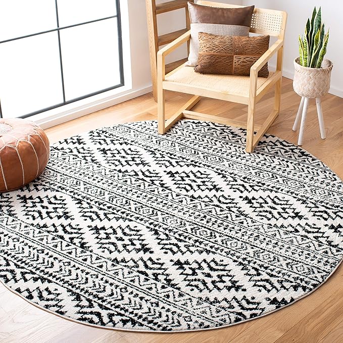 SAFAVIEH Tulum Collection Area Rug - 11' Round, Ivory & Black, Moroccan Boho Tribal Design, Non-Shedding & Easy to Clean, Ideal for Living Room, Bedroom, Dining Space (TUL272B)