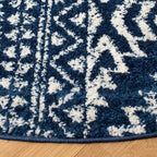 SAFAVIEH Tulum Collection Area Rug - 5' Round, Navy & Ivory, Moroccan Boho Tribal Design, Non-Shedding & Easy to Clean, Ideal for Living Room, Bedroom, Dining Space (TUL272N)