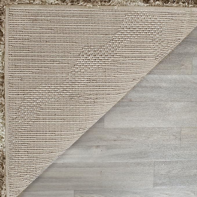 SAFAVIEH Dallas Shag Collection Accent Rug - 4' x 6', Beige & Ivory, Trellis Design, Non-Shedding & Easy Care, 1.5-inch Thick Ideal for High Traffic Areas in Entryway, Living Room, Bedroom (SGD257D)