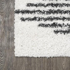 JONATHAN Y Elm Diamond Stripe Shag White/Gray Indoor Area Rug, 4x6, Geometric, Bohemian, Contemporary, Easy-Cleaning for Living Room, Bedroom, Kitchen, Pet Friendly, Non-Shedding (MOH408A-4)