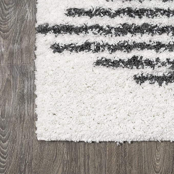 JONATHAN Y Elm Diamond Stripe Shag White/Gray Indoor Area Rug, 3x5, Geometric, Bohemian, Contemporary, Easy-Cleaning for Living Room, Bedroom, Kitchen, Pet Friendly, Non-Shedding (MOH408A-3)