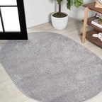 JONATHAN Y Haze Solid Low-Pile Gray 5x8 Oval Indoor Area Rug, Coastal,Bohemian,Minimalist,Classic, Easy-Cleaning for Living Room,Bedroom,Kitchen,Pet Friendly,Non-Shedding (SEU100A-5OV)
