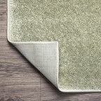 JONATHAN Y Haze Solid Low-Pile Green Indoor Area Rug 5x8, Coastal,Bohemian,Minimalist,Classic, Easy-Cleaning for Living Room,Bedroom,Kitchen,Pet Friendly,Non-Shedding (SEU100O-5)