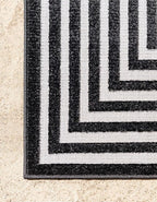 Unique Loom Sabrina Soto Outdoor Collection Geometric, Modern, Vibrant, Carved Area Rug (5' 0 x 8' 0 Rectangular, Black/ Ivory)