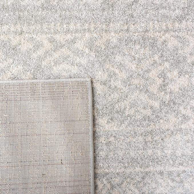 SAFAVIEH Tulum Collection Area Rug - 9' Square, Light Grey & Ivory, Moroccan Boho Tribal Design, Non-Shedding & Easy to Clean, Ideal for Living Room, Bedroom, Dining Space (TUL272F)