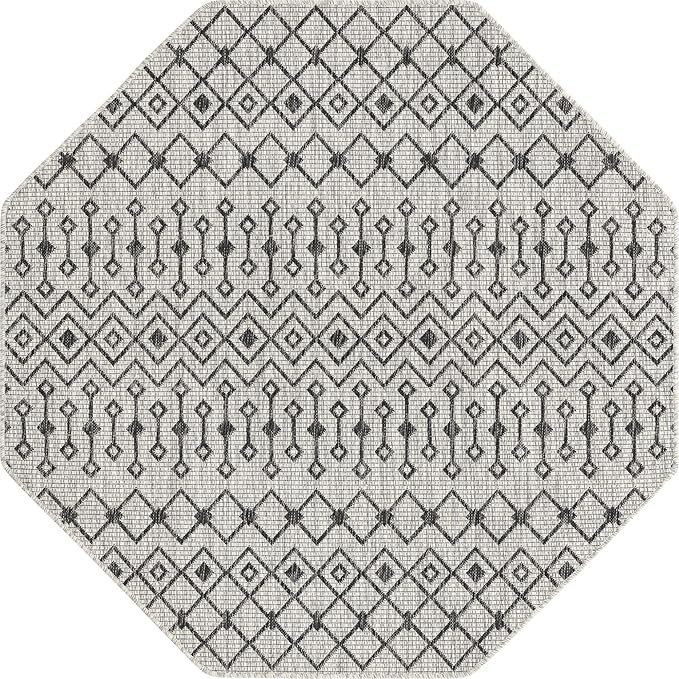 Unique Loom Outdoor Trellis Collection Area Rug - Tribal Trellis (5' 3" Octagon, Gray/ Black)