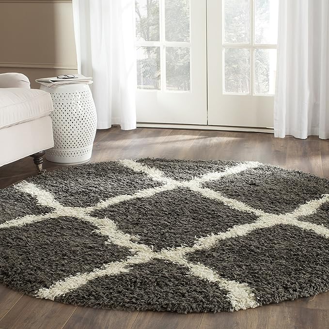 SAFAVIEH Dallas Shag Collection Area Rug - 8' Round, Dark Grey & Ivory, Trellis Design, Non-Shedding & Easy Care, 1.5-inch Thick Ideal for High Traffic Areas in Living Room, Bedroom (SGD257A)