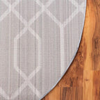 Unique Loom Marilyn Monroe Glam Collection Area Rug - Trellis (7' 10" Round, Gray Silver/ Silver)