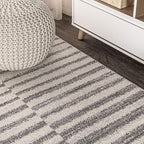 JONATHAN Y Lyla Offset Stripe Gray/Cream Indoor Area Rug, 4x6, Contemporary, Modern, Easy-Cleaning for Living Room, Bedroom, Kitchen, Pet Friendly, Non-Shedding (MOH204A-4)