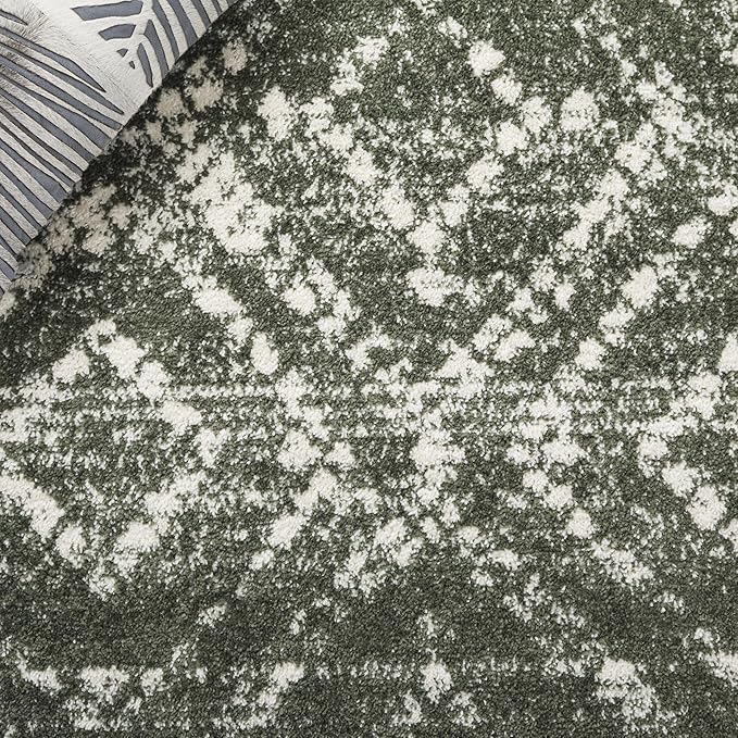 SAFAVIEH Adirondack Collection Area Rug - 6' x 9', Dark Green & Ivory, Geometric Design, Non-Shedding & Easy Care, Ideal for High Traffic Areas in Living Room, Bedroom, Dining (ADR131E-6)