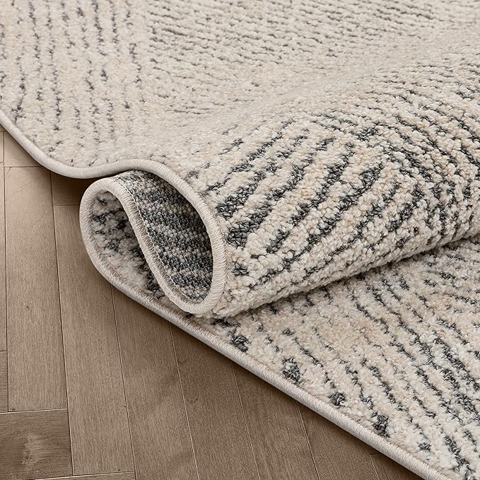 Well Woven Ezio Beige Tribal Geometric Distressed High-Lo Pile Area Rug 5x7 (5'3" x 7'3")
