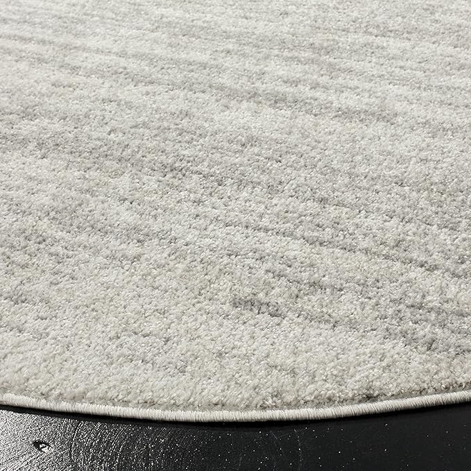 SAFAVIEH Adirondack Collection Area Rug - 4' Round, Light Grey & Grey, Modern Ombre Design, Non Shedding & Easy to Clean, Ideal for Living Room, Bedroom, Office, Dining Space (ADR113C)