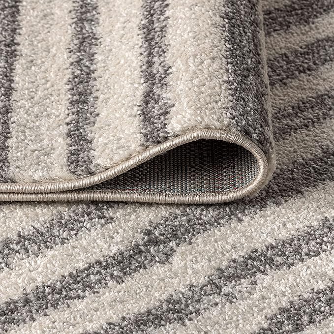 JONATHAN Y Lyla Offset Stripe Gray/Cream Indoor Area Rug, 3x5, Contemporary, Modern, Easy-Cleaning for Living Room, Bedroom, Kitchen, Pet Friendly, Non-Shedding (MOH204A-3)